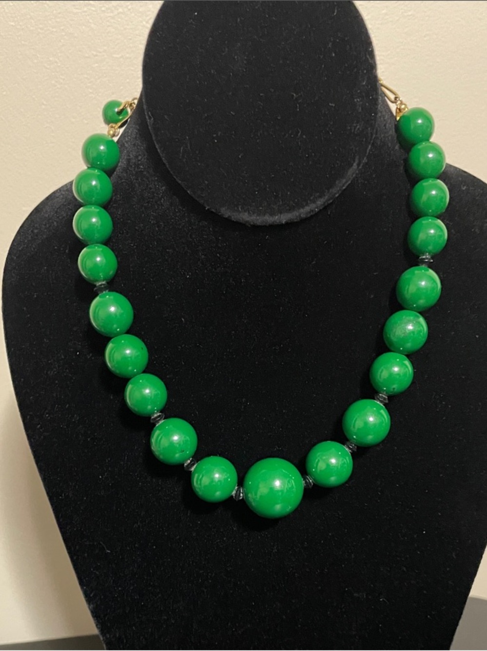 Vintage Vendome Green Beaded Necklace